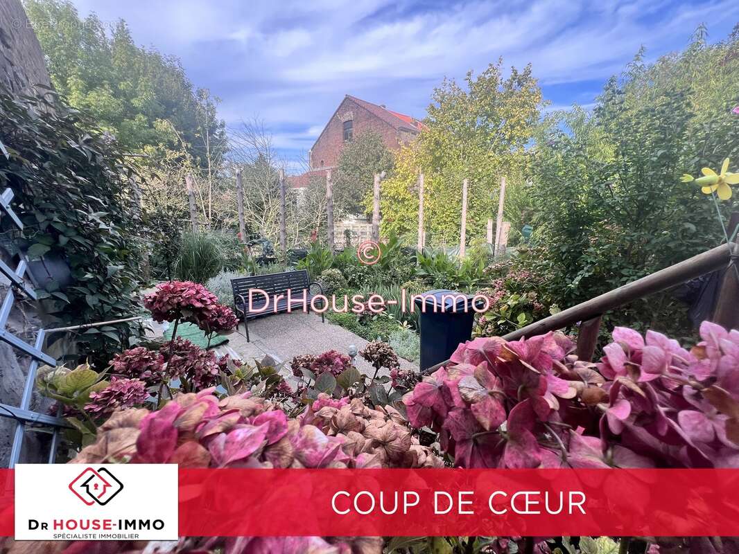 Maison à QUIEVRECHAIN