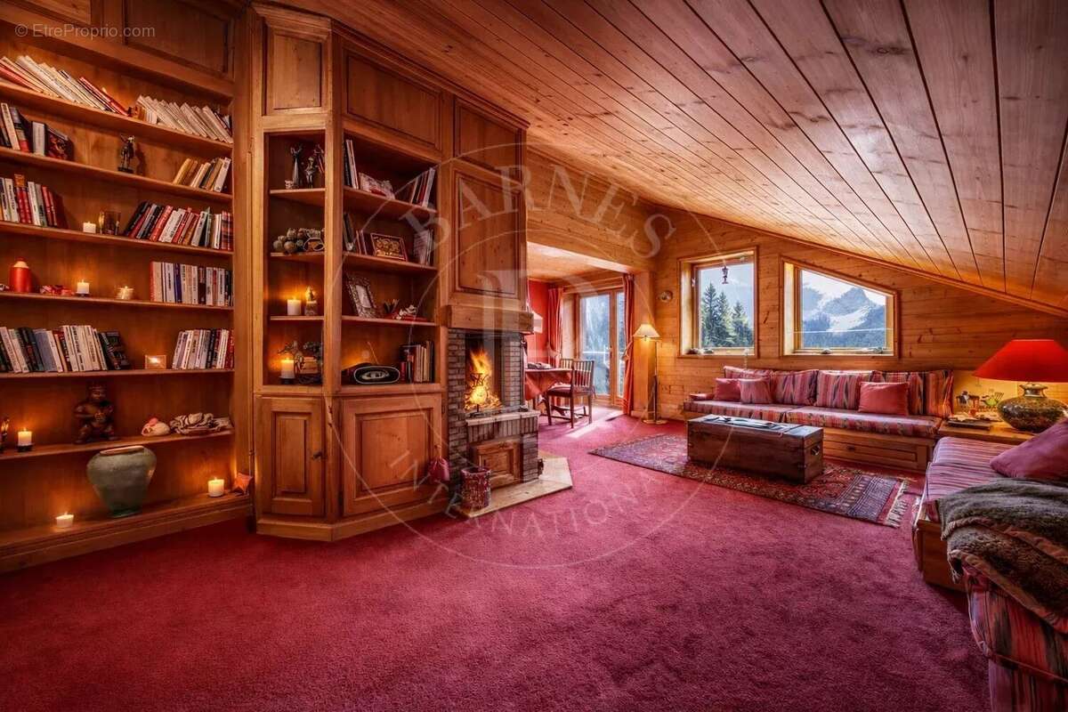 Appartement à LES ALLUES