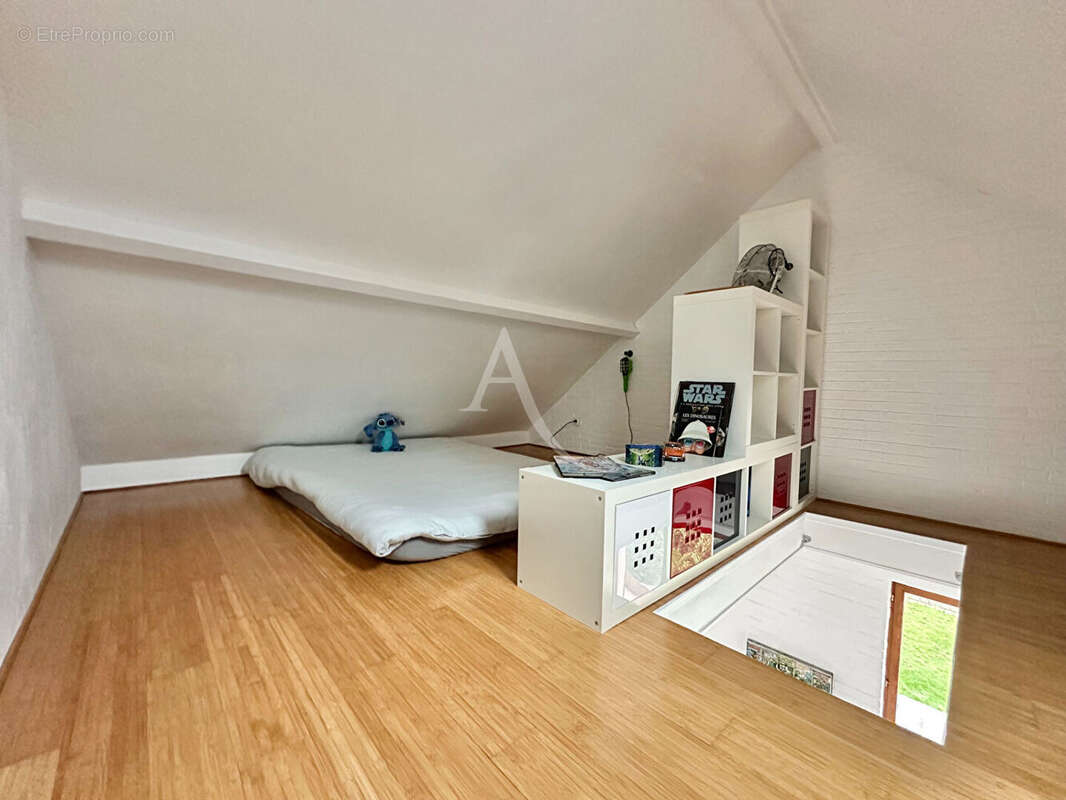 Maison à MONTEVRAIN