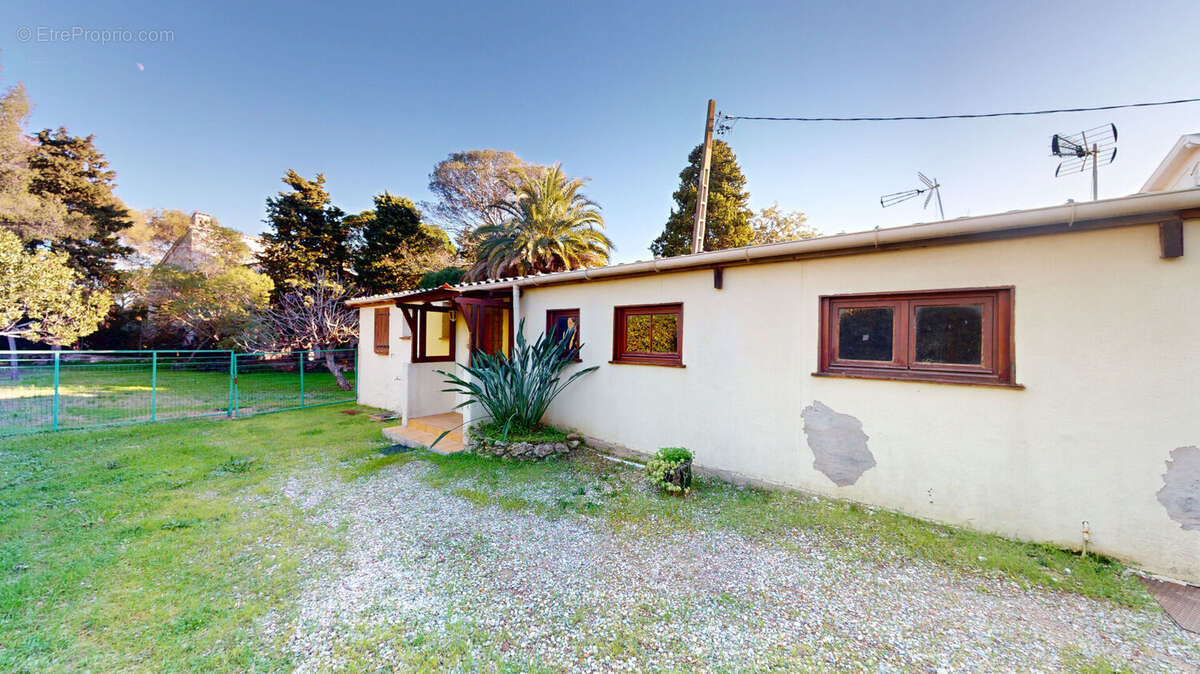 Appartement à SAINT-RAPHAEL