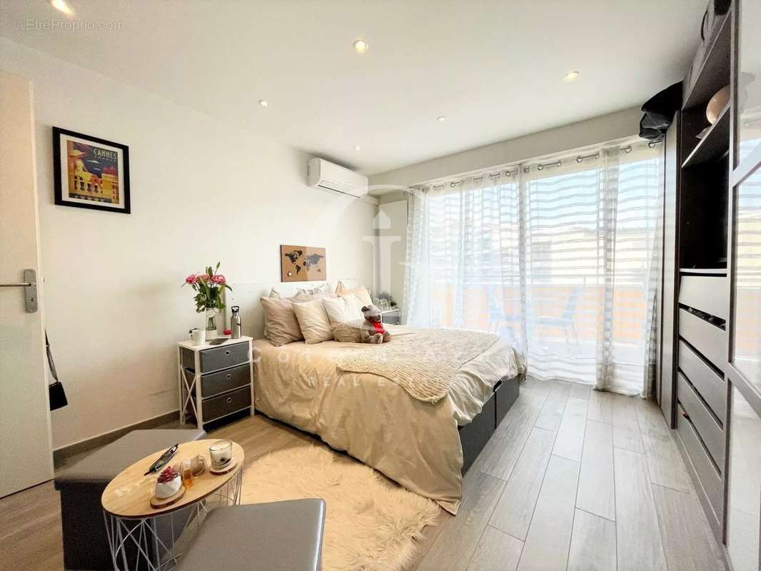 Appartement à LE CANNET