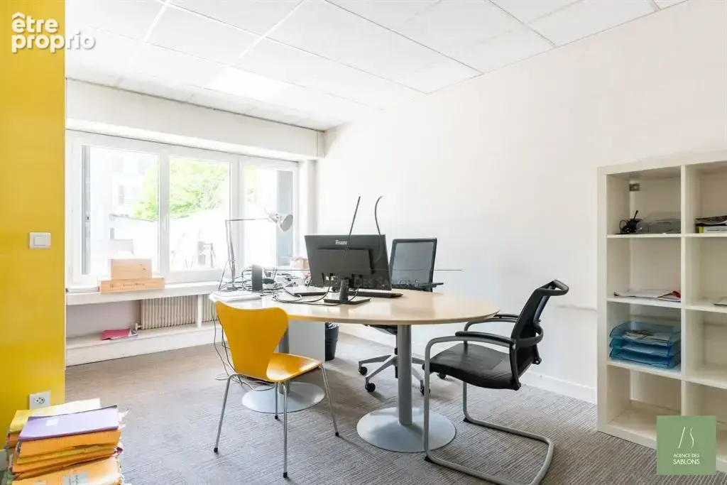 Commerce 160 m² à vendre à Croissy-Sur-Seine (78290) - photo 4