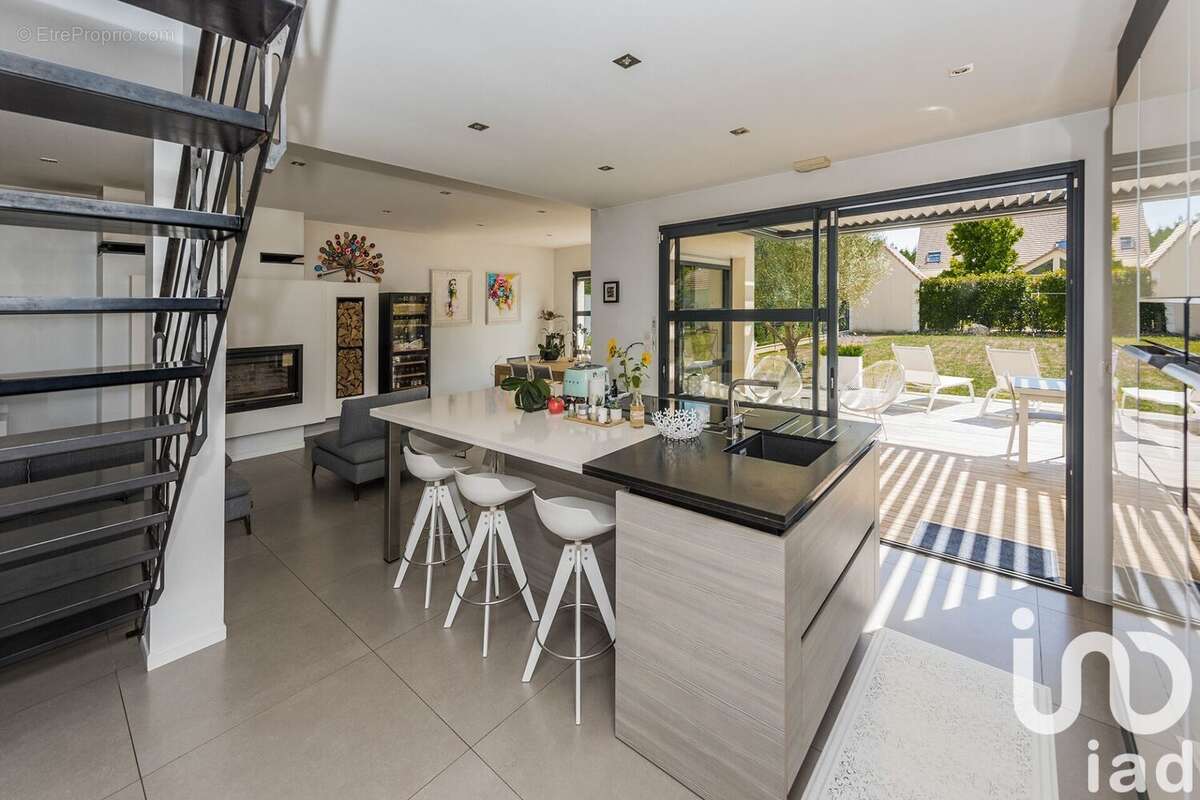 Photo 6 - Maison à VERT-LE-GRAND