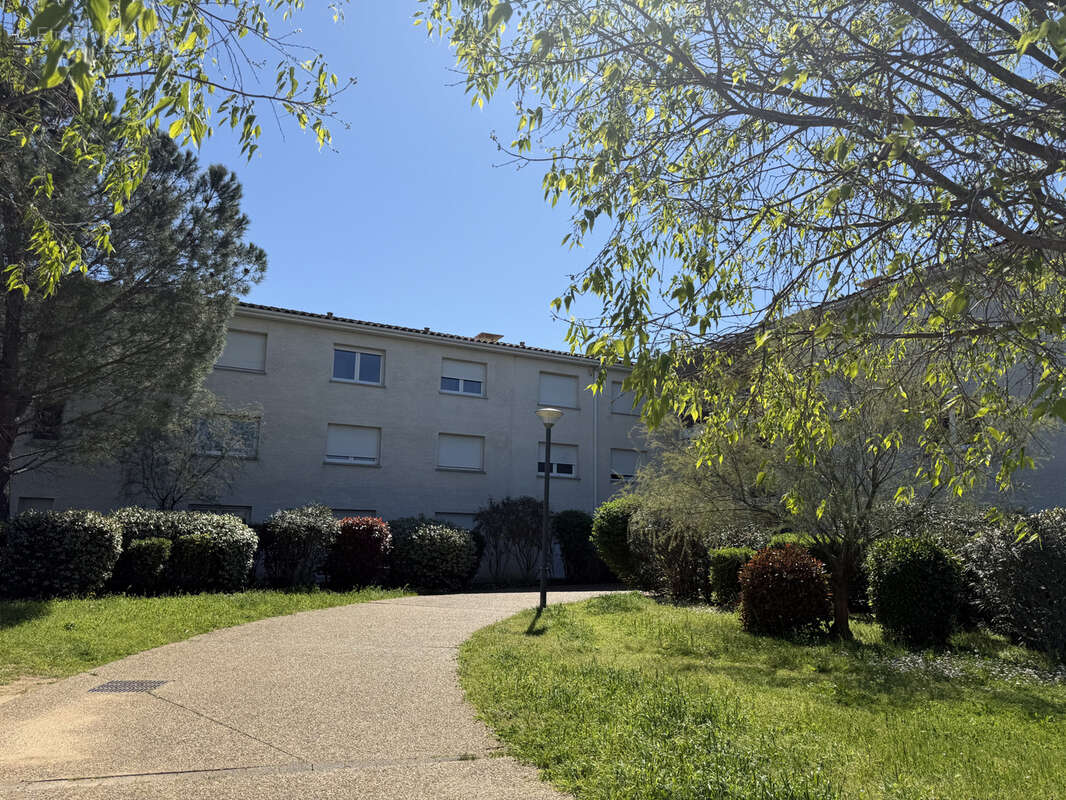 Appartement à RODILHAN