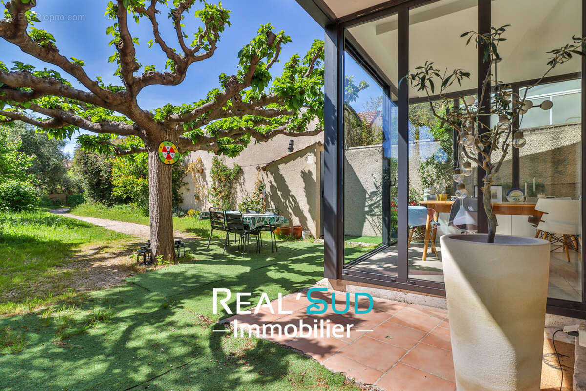 Maison à MARSEILLE-8E