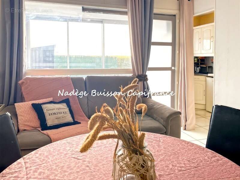 À vendre Cabourg – Studio avec espace nuit cabine, terrasse et loggia à 800 m de la plage - photo 2
