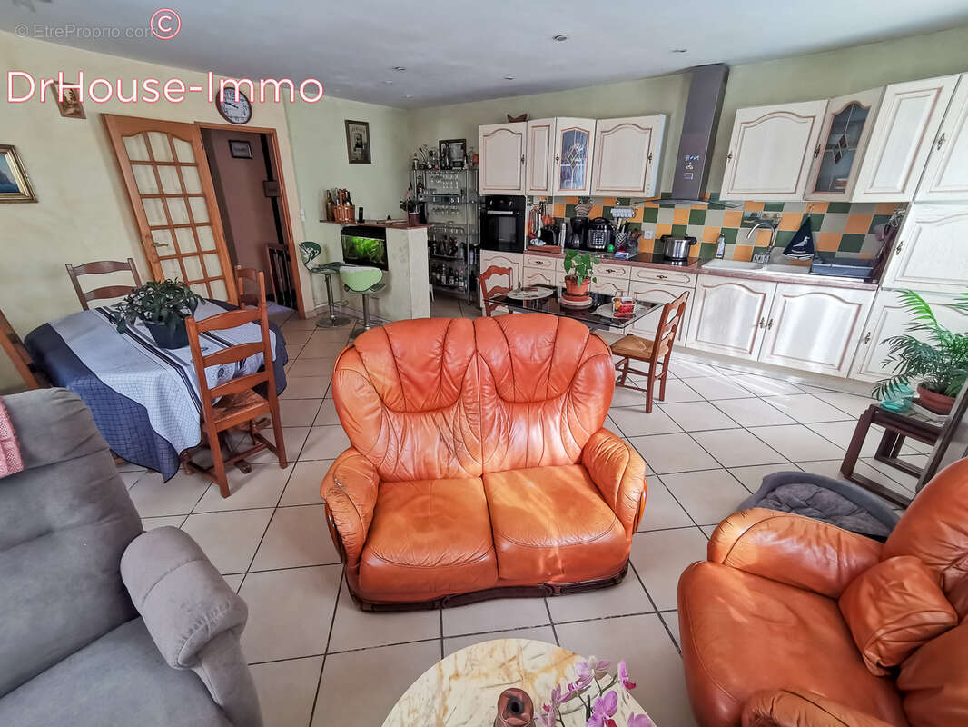 Maison à ARTANNES-SUR-INDRE