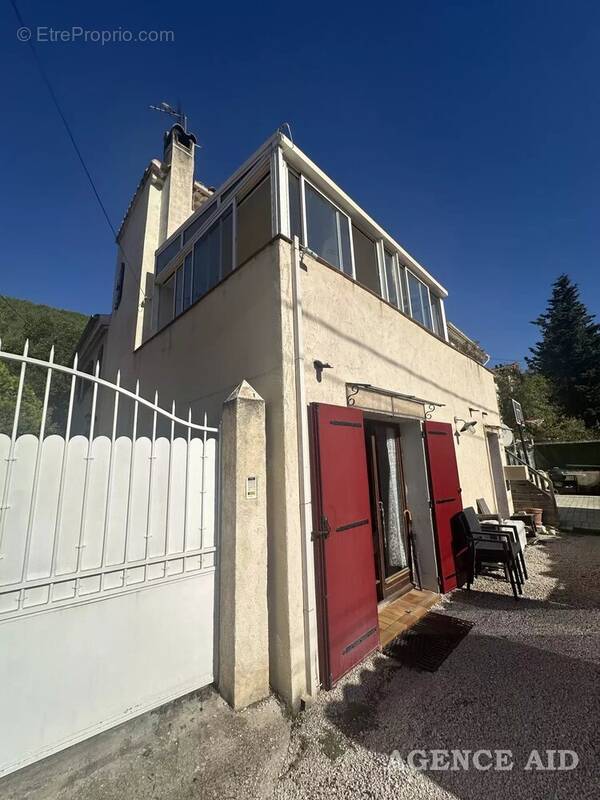 Appartement à CUGES-LES-PINS