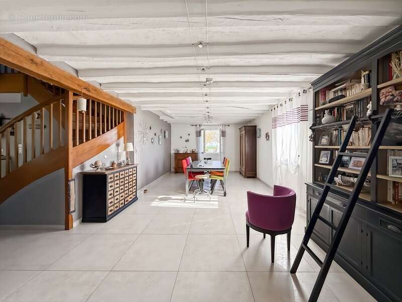 Maison à NAINTRE