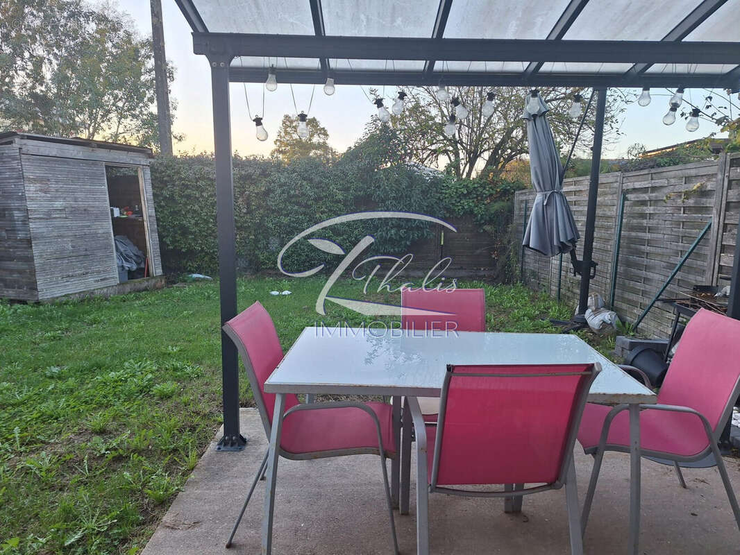 Maison à LA LANDE-DE-FRONSAC