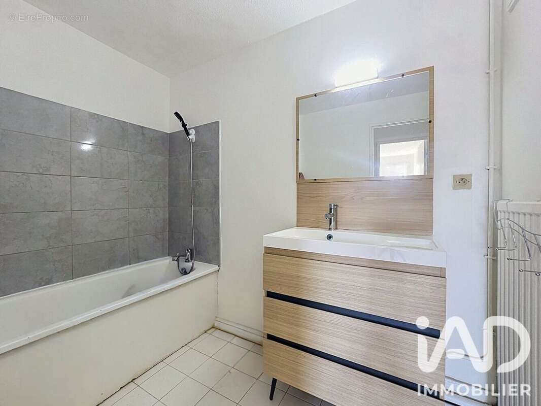 Appartement 80 m² à Beziers  - photo 6
