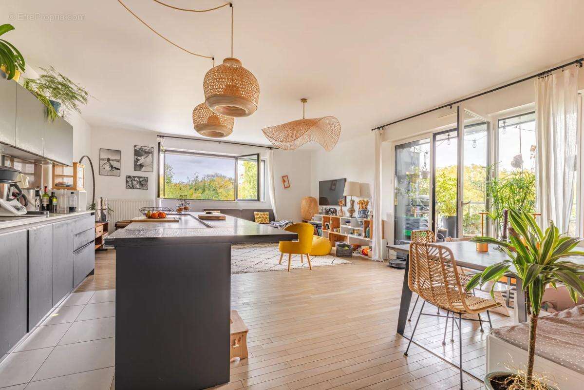 Appartement à ISSY-LES-MOULINEAUX
