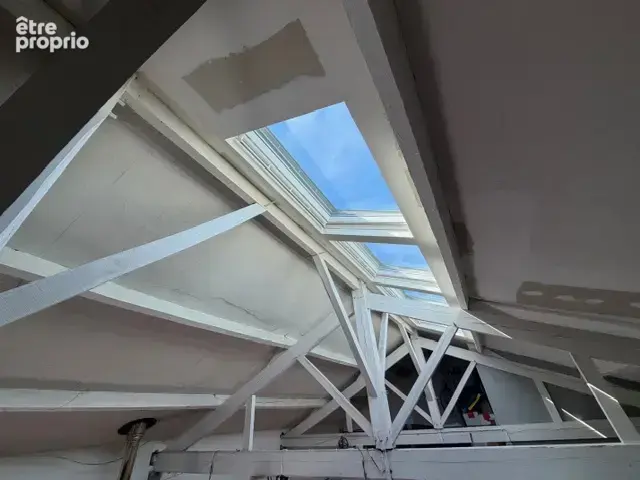 Loft de 2 chambres avec potentiel - photo 10