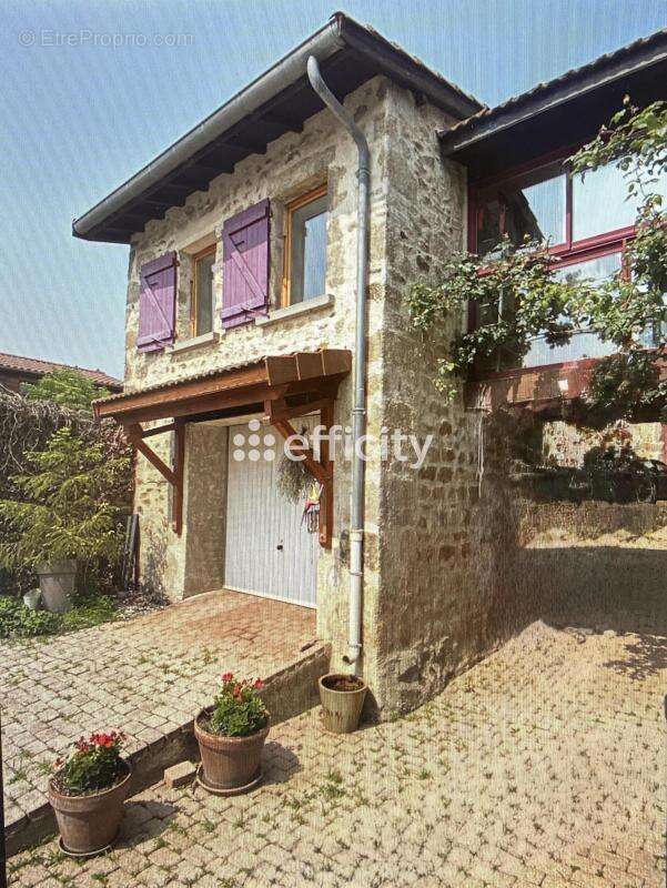 Maison à SOUCIEU-EN-JARREST