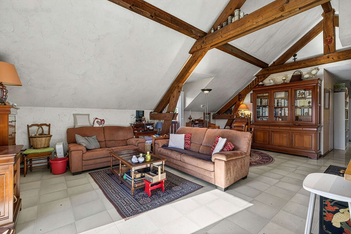 Appartement à SAINT-JORIOZ