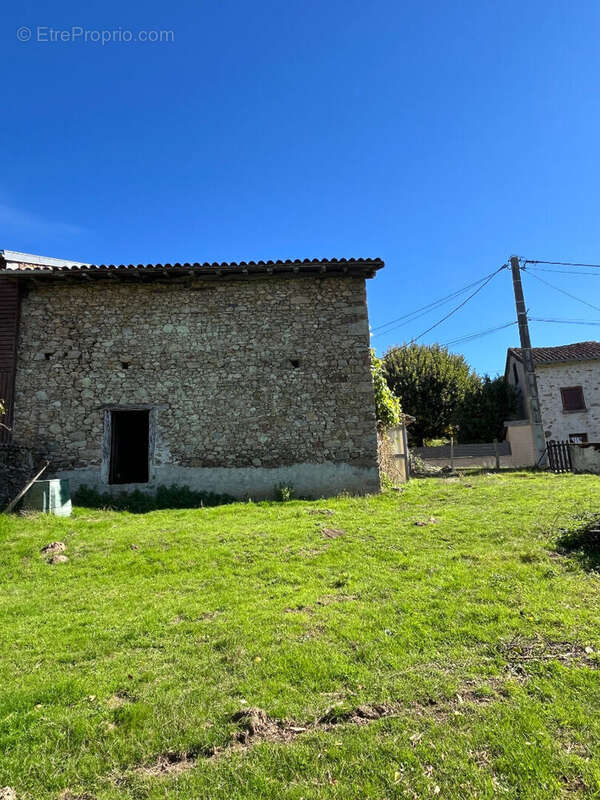 Autre à CONDAT-SUR-VIENNE