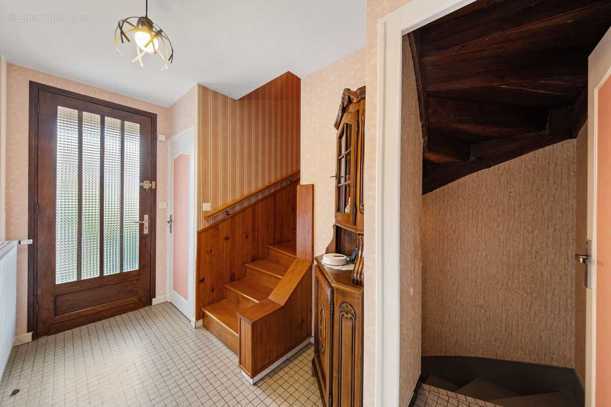 Maison à CRIMOLOIS