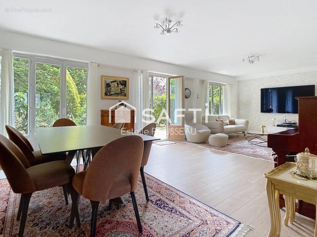 Photo 1 - Appartement à SAINT-MAUR-DES-FOSSES
