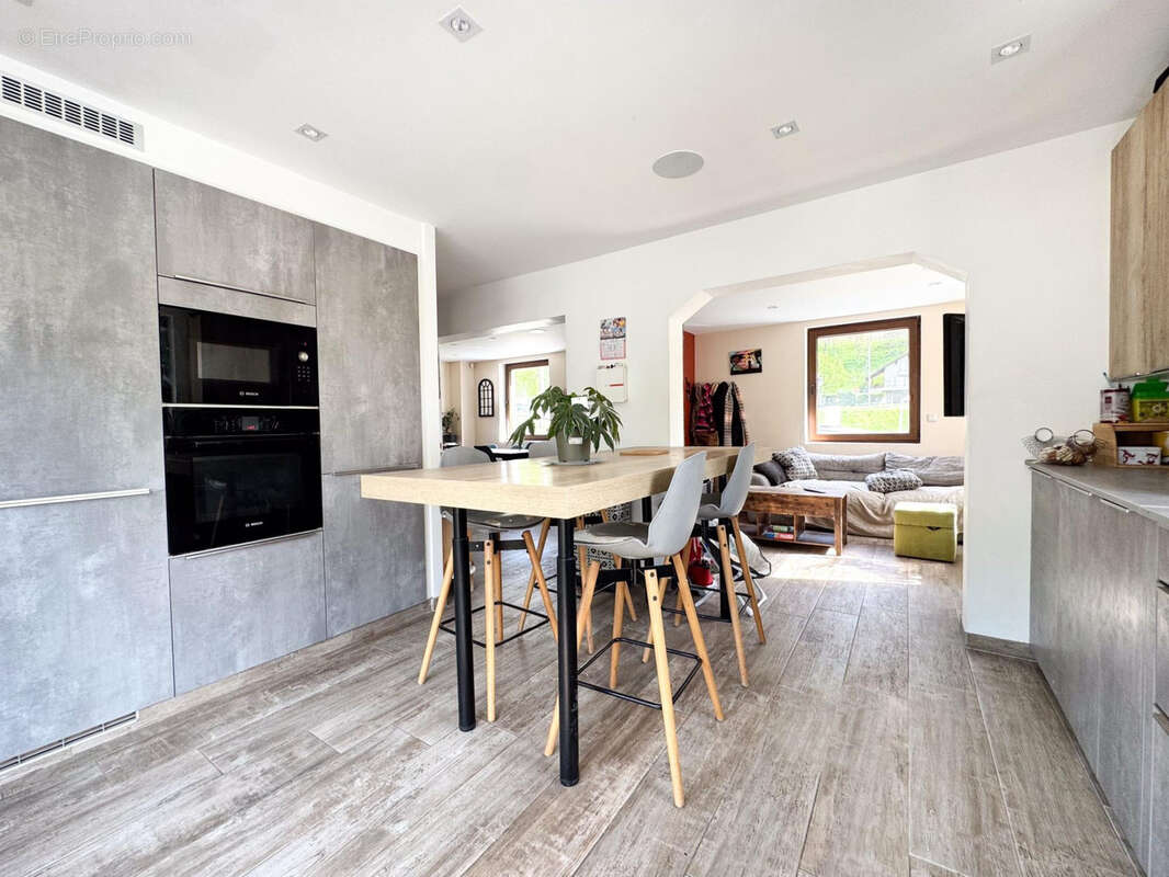 Maison à SAINT-JEOIRE