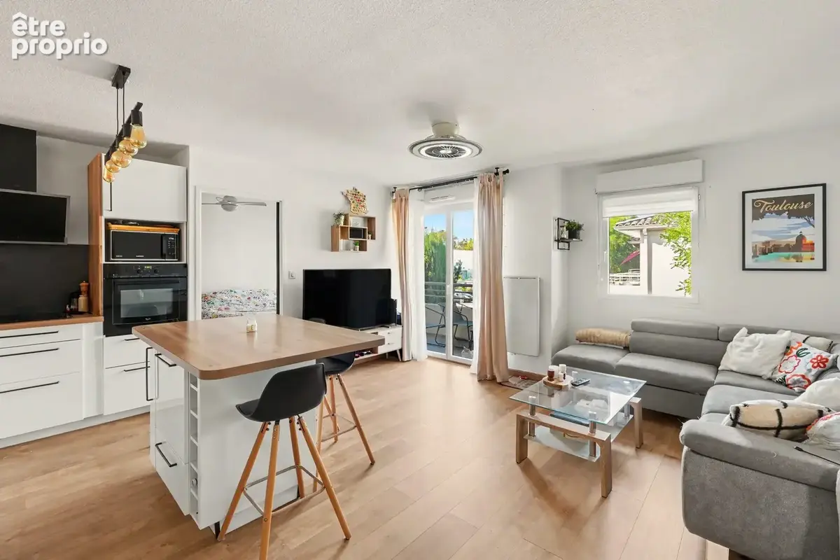 Appartement 53 m² à Roques  - photo 1