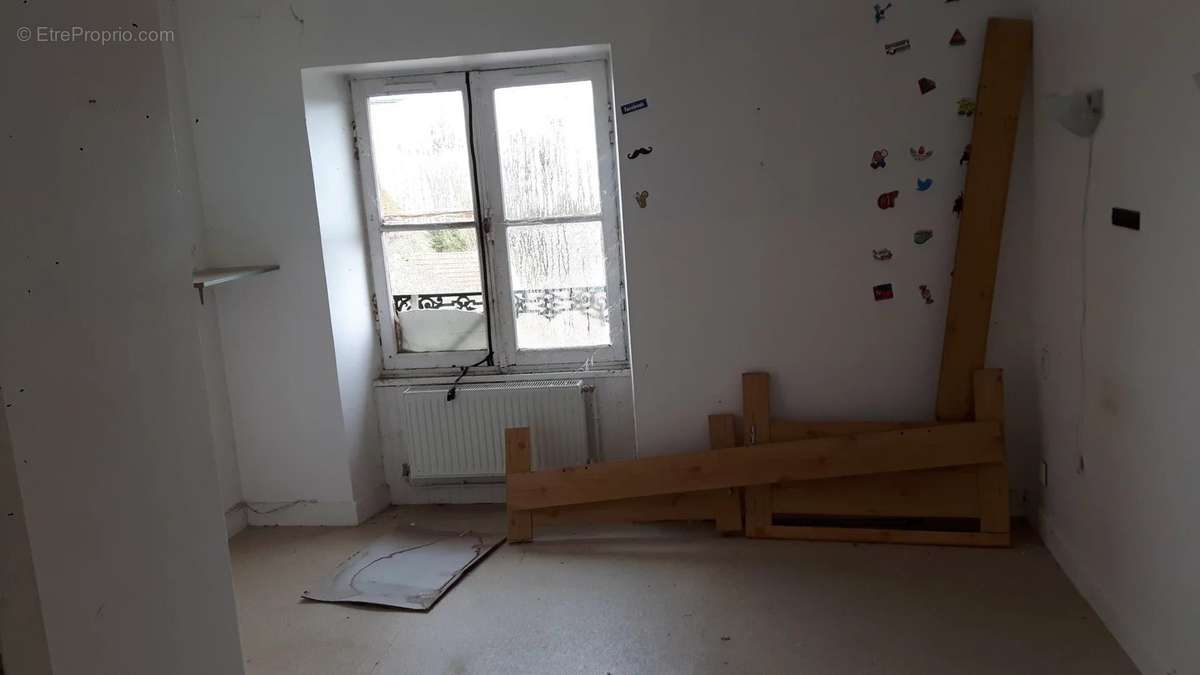 Maison à MONTMORILLON