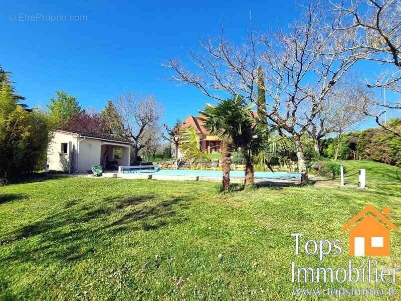 Maison à VILLEFRANCHE-DE-ROUERGUE