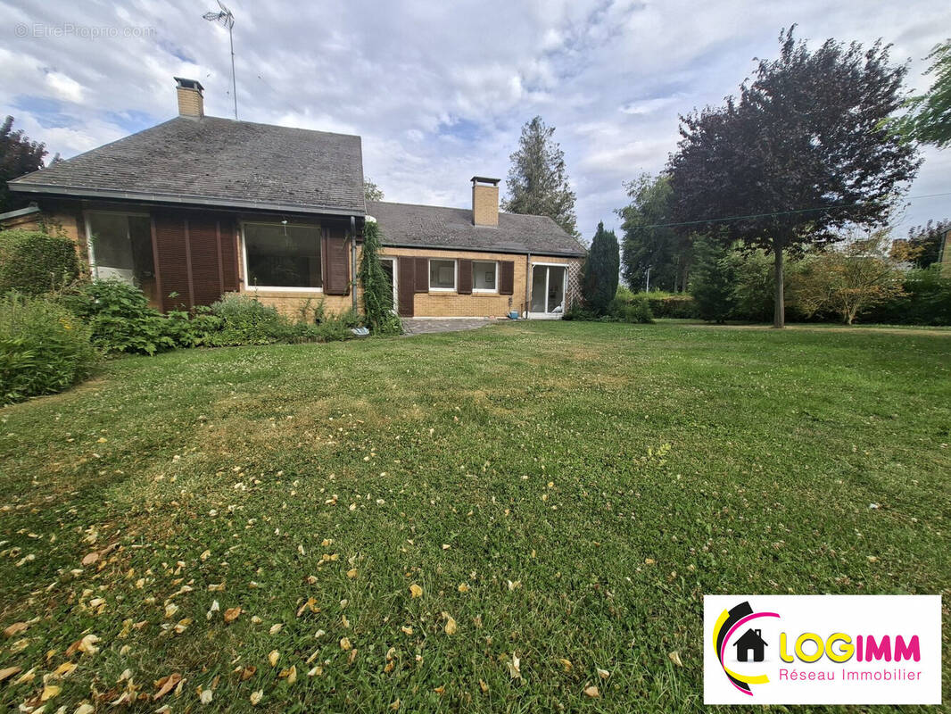 Maison à FAMARS