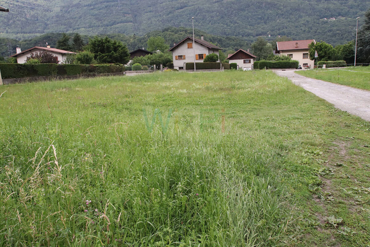 Terrain à LA BATHIE