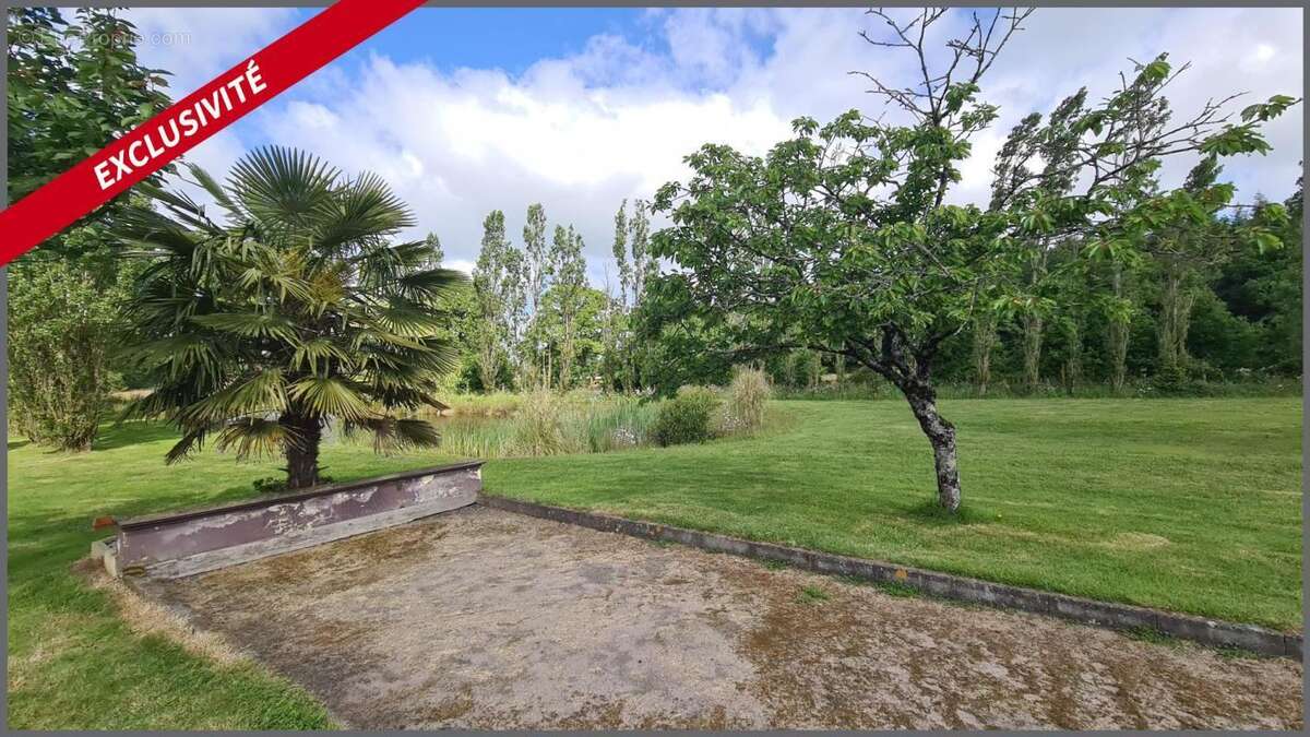 Cadre de nature avec un etang, salle de reception, dépendance - photo 18