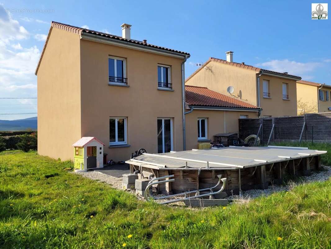 Maison à CLESSE