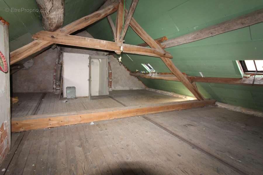 Maison à BRINON-SUR-SAULDRE