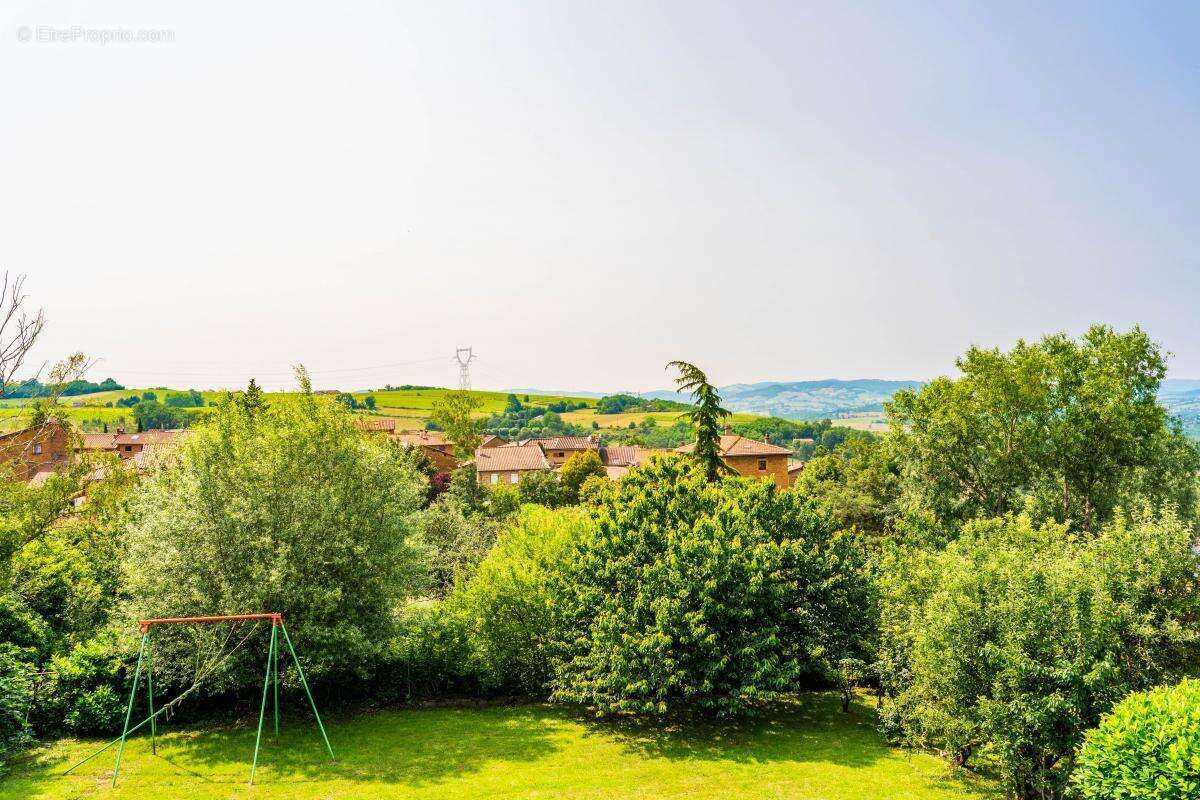 Maison à SAINT-GERMAIN-SUR-L&#039;ARBRESLE
