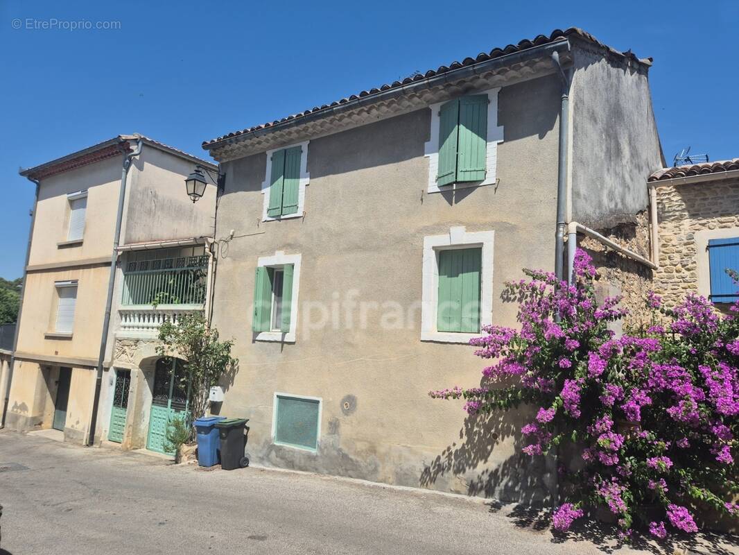 Maison à SAINT-CESAIRE-DE-GAUZIGNAN