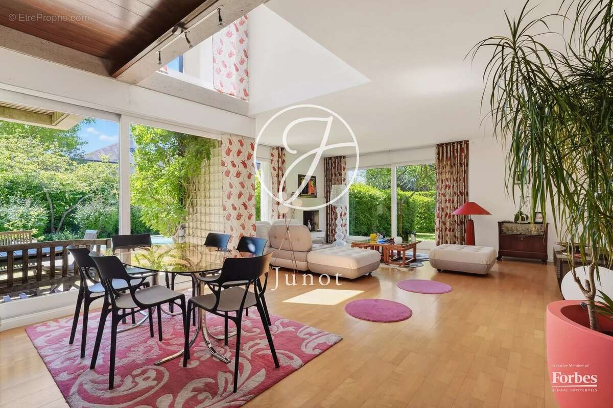Maison à CROISSY-SUR-SEINE