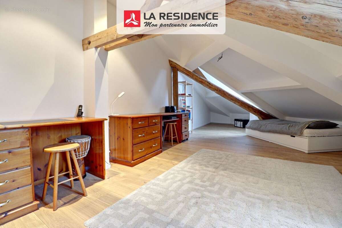 Appartement 56 m² à Saint-Germain-En-Laye  - photo 9
