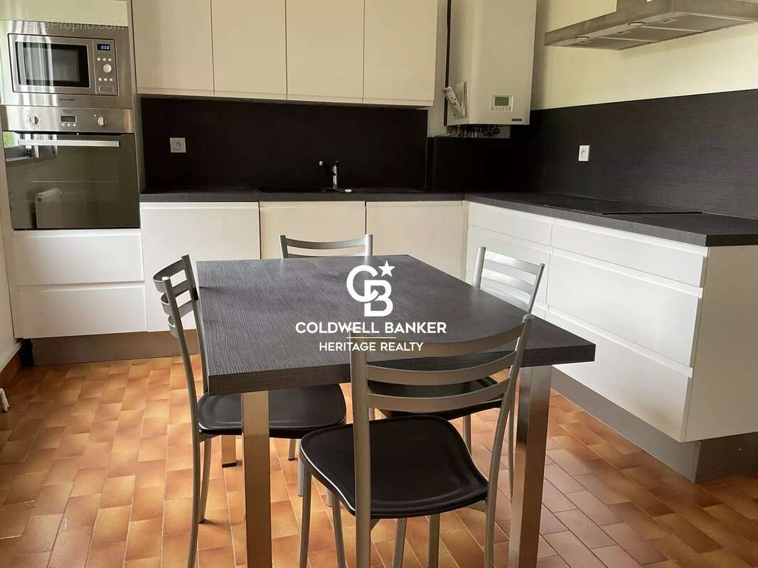 Appartement à FONTAINES-SUR-SAONE