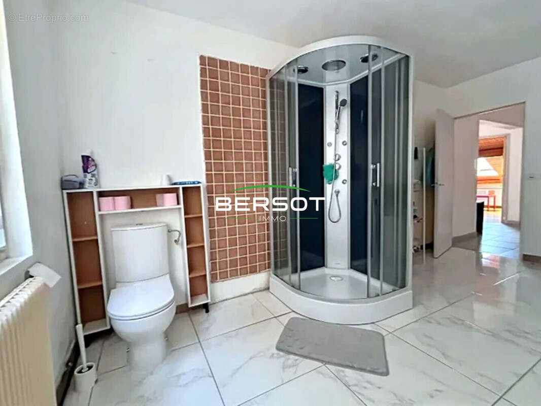 Appartement à LES FINS