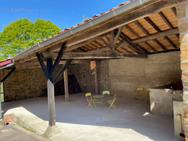 Jolie ferme à l'intérieur des terres - photo 3