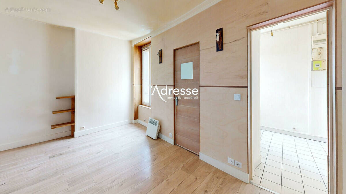 Appartement à PARIS-11E
