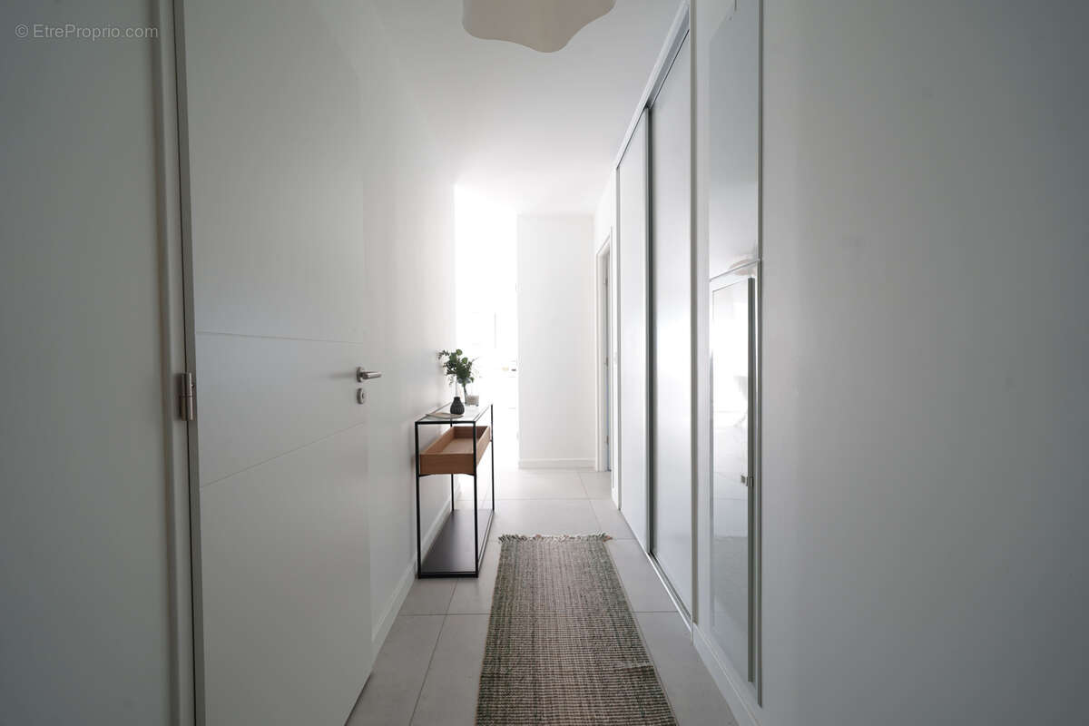 Appartement à SAINT-MARTIN-D'HERES