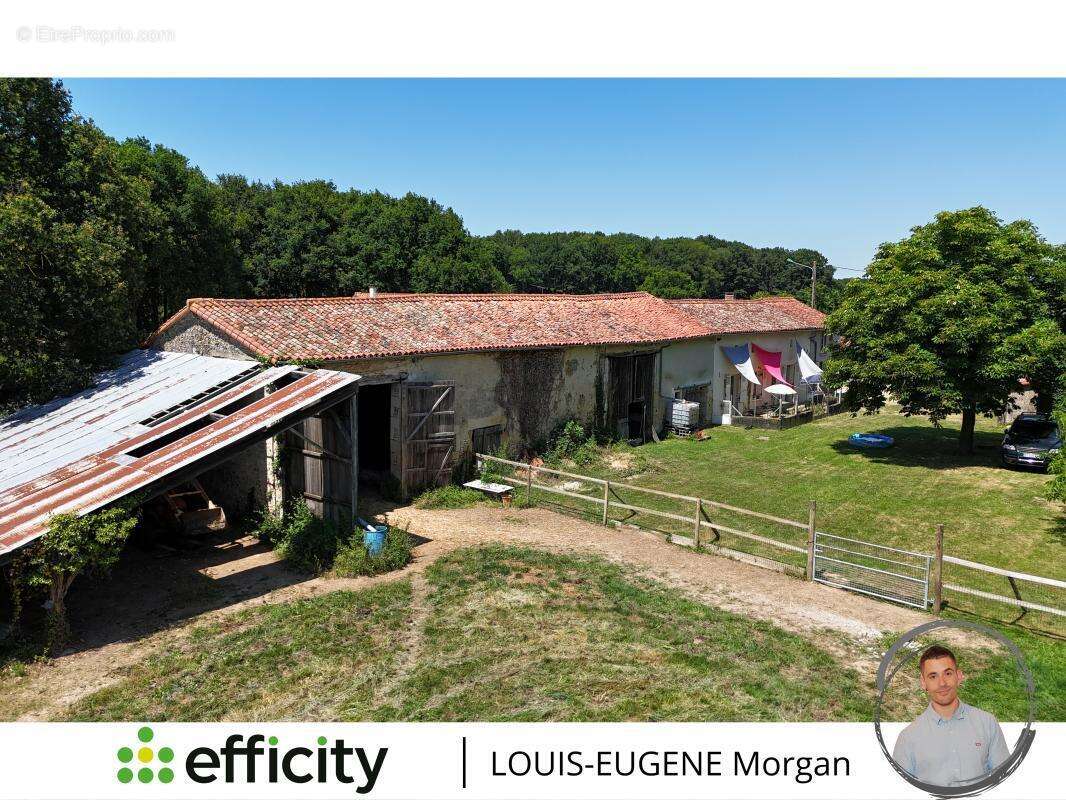 Maison à LA CHAPELLE-BATON