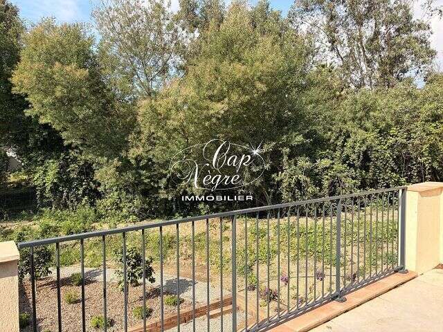 Appartement à GRIMAUD