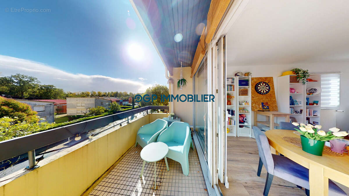 Appartement à CORNEBARRIEU