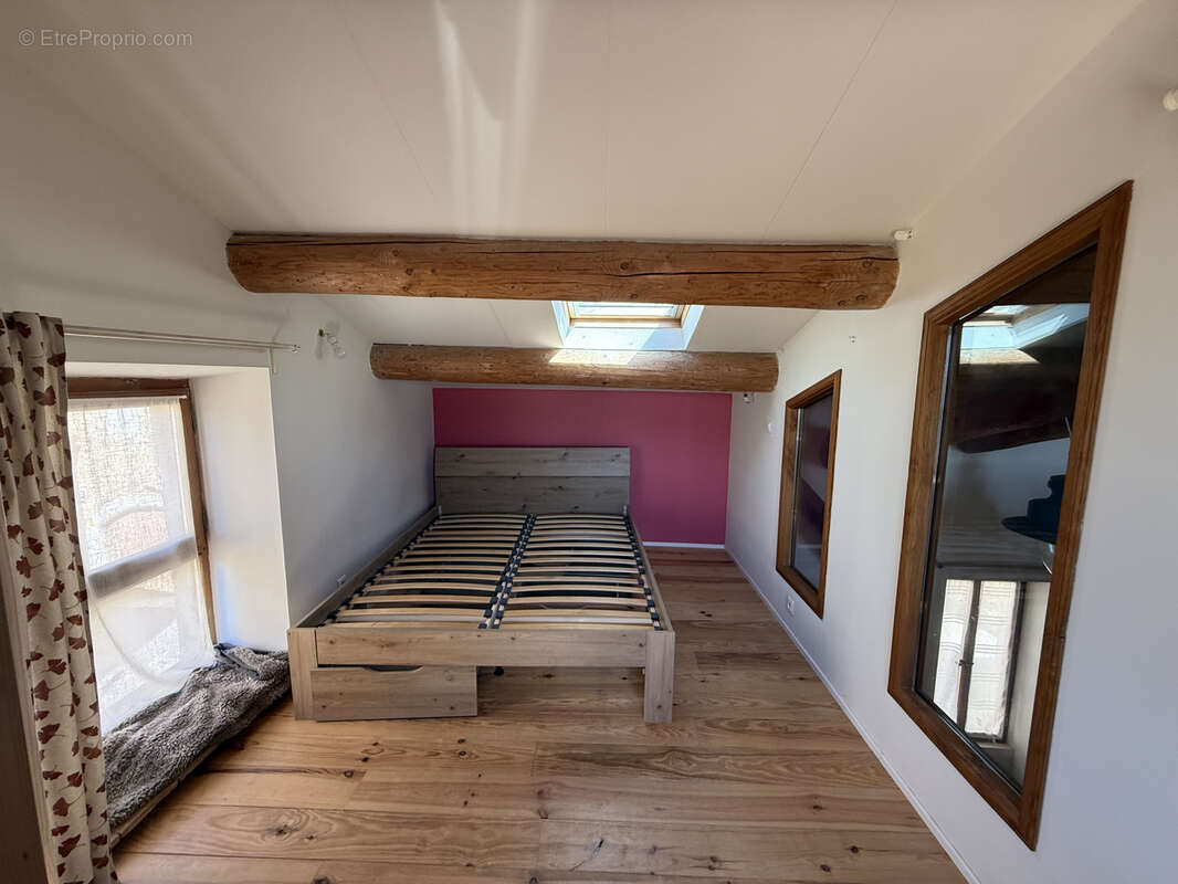 Maison à MONTPEYROUX