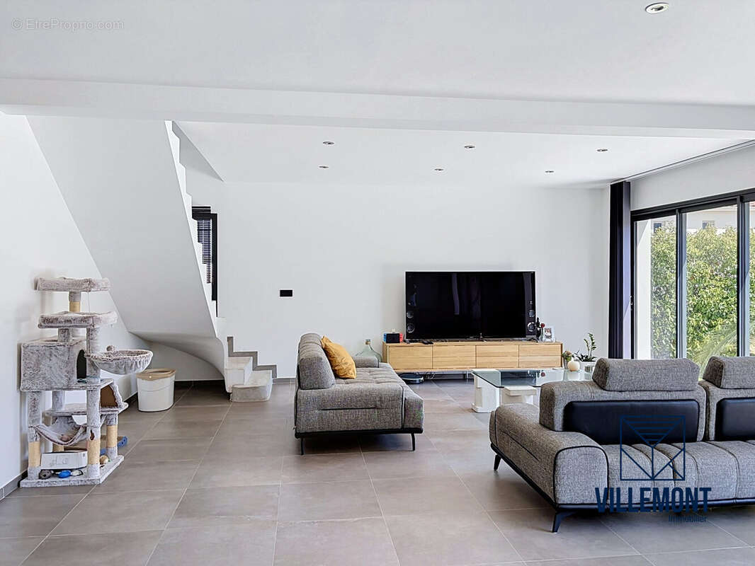 Maison 145 m² à Villetelle  - photo 5