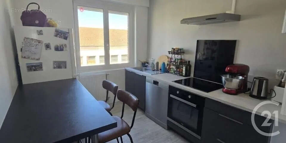 Autre à LE CREUSOT