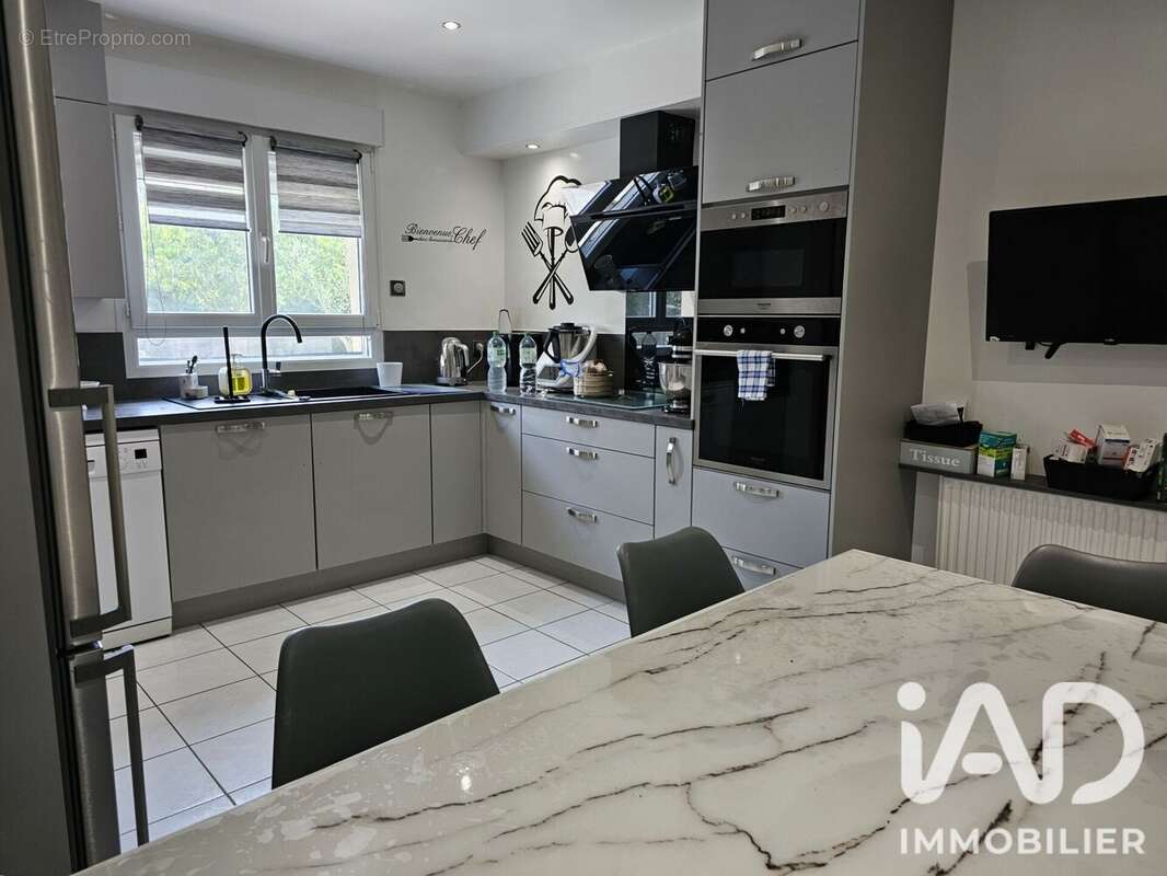 Maison 141 m² à Guichainville  - photo 4