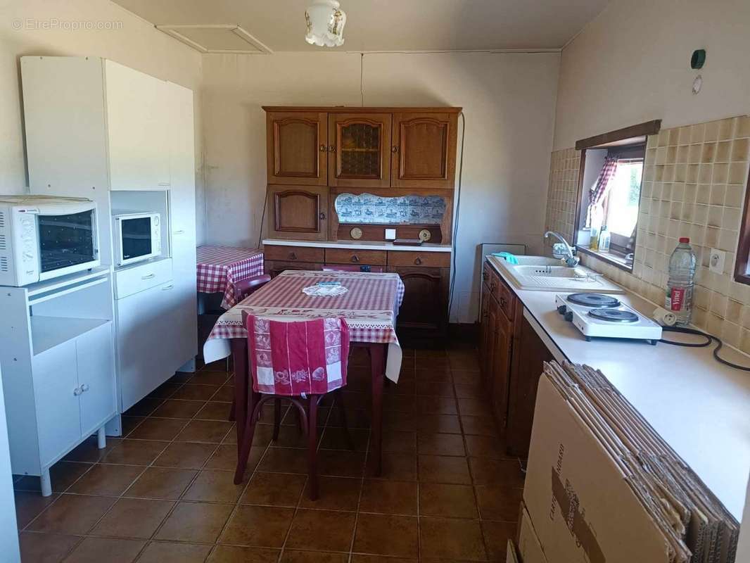 Maison à CORMEILLES