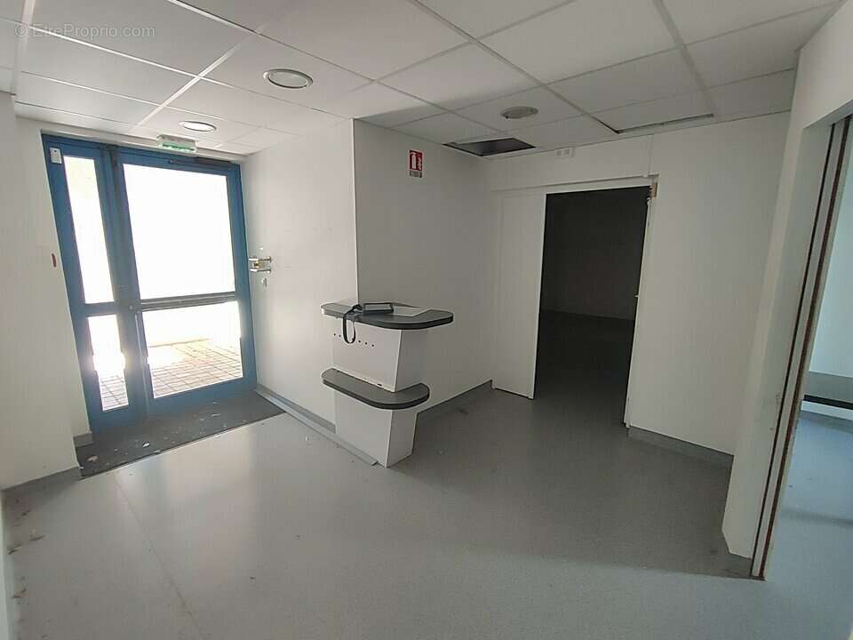 Commerce à VILLEFONTAINE