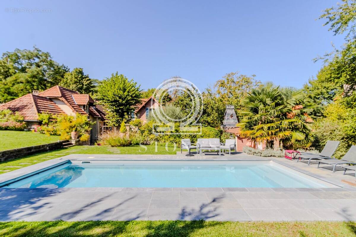 Maison à LOUVECIENNES